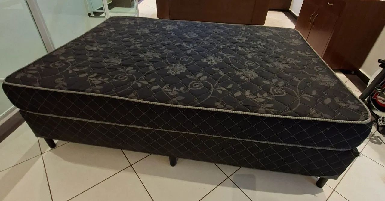 Cama box casal com colchão 