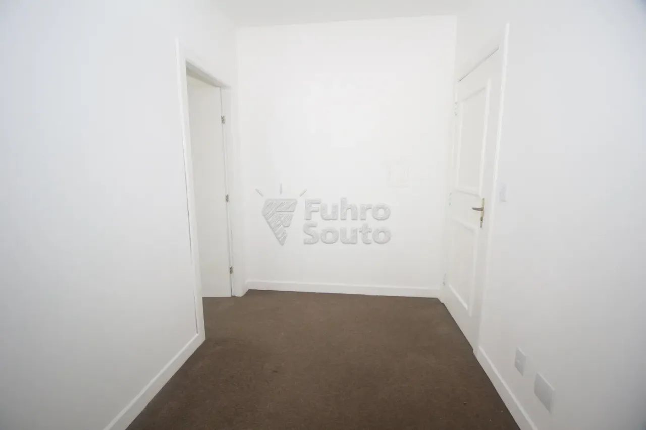 Comercial Sala em Condomínio em Pelotas