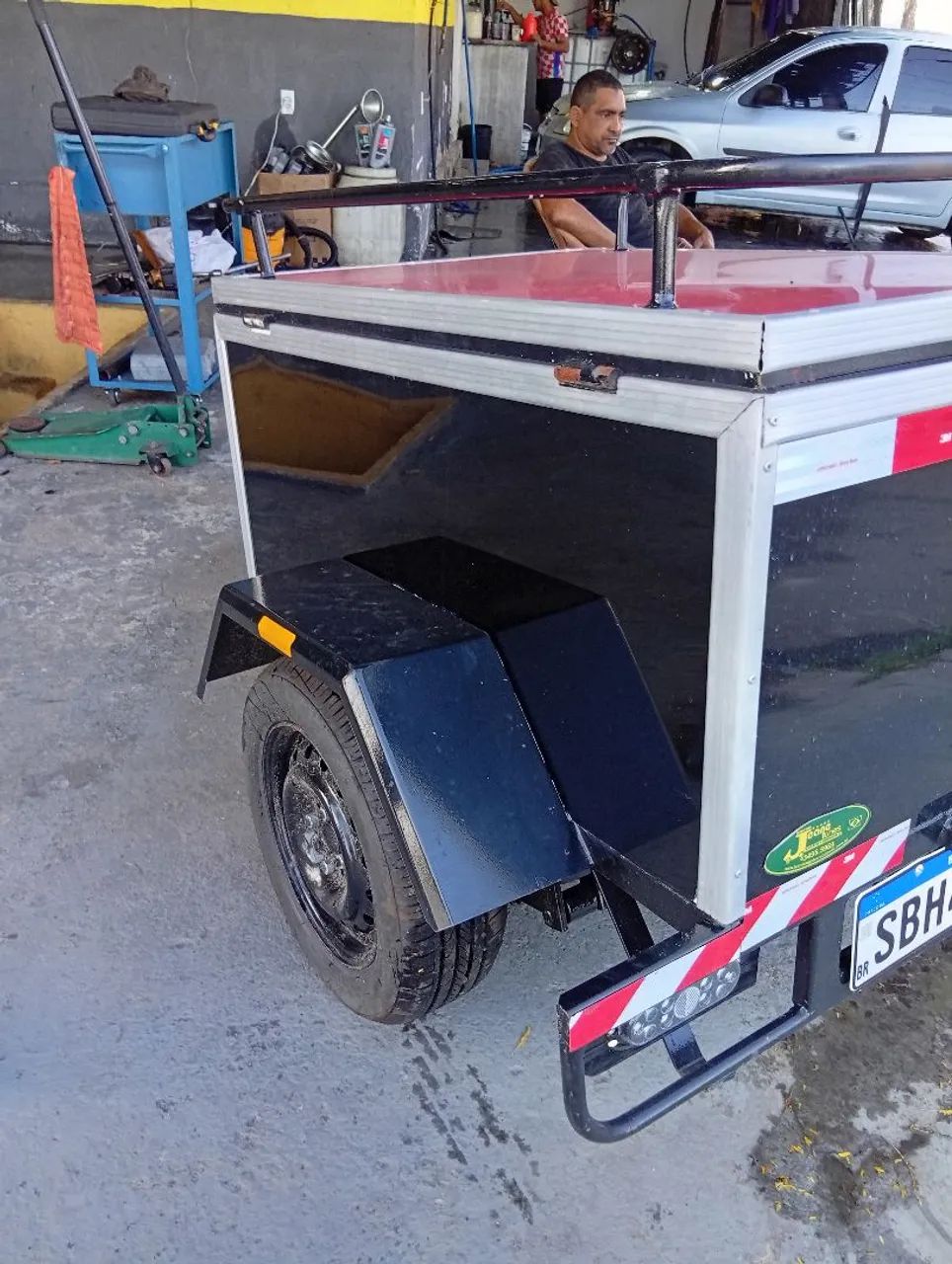 Reboque com tampa  - Foto 3