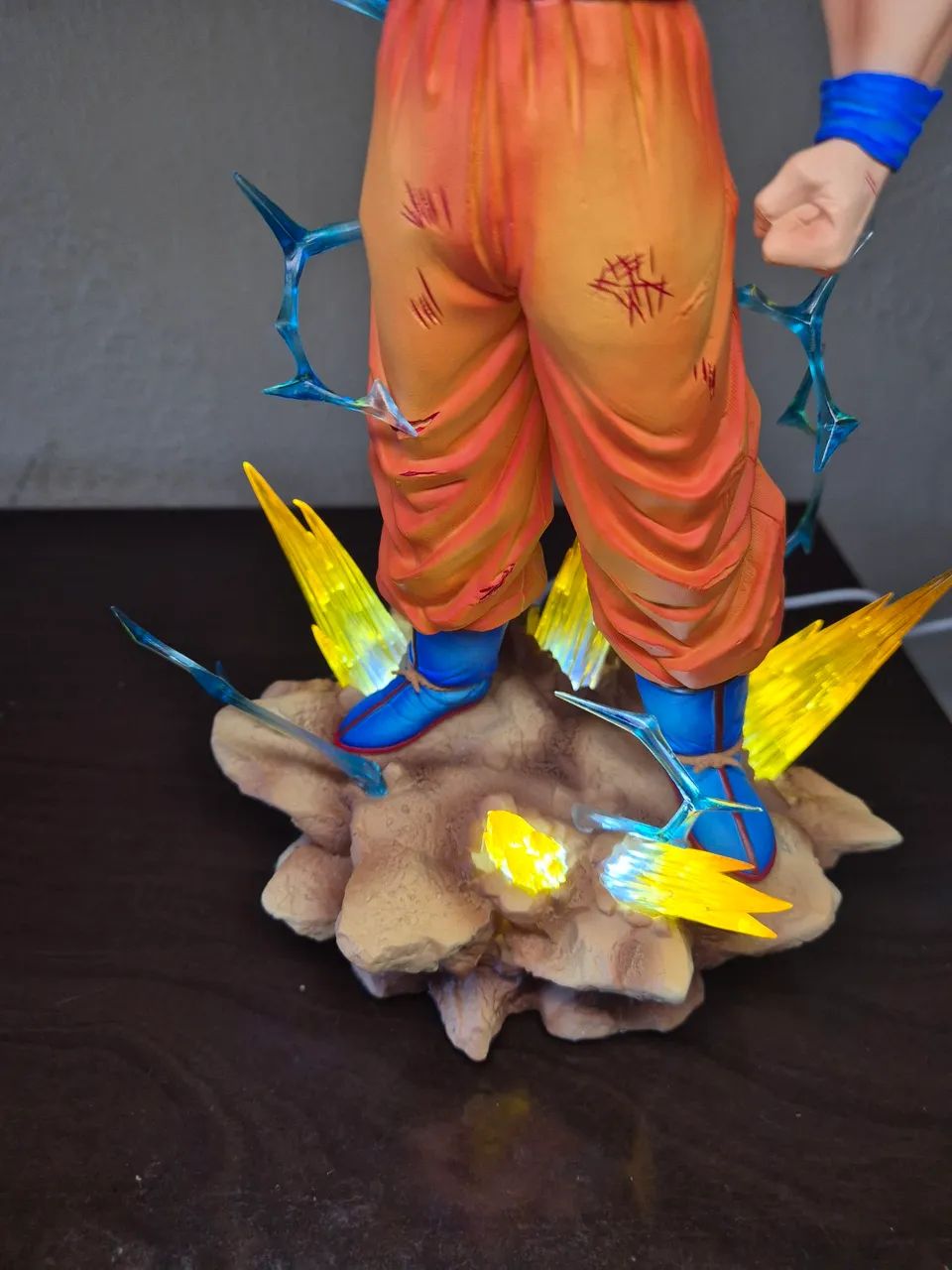 Action Figure Goku SSJ2/Dragon Ball Z  - Foto 4