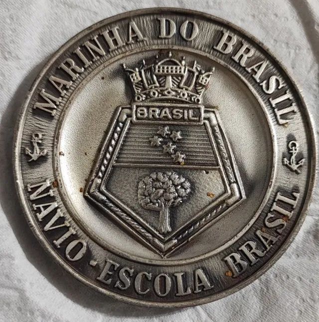 Medalha em comemoração do Navio Escola da Marinha Brasileira 'Brasil - Foto 2