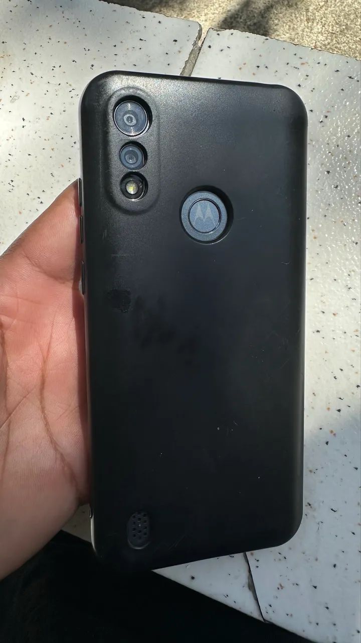 Moto e61