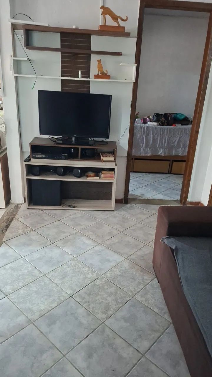 Vendo ou permuta casa em praia de leste - Foto 4