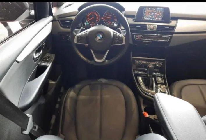 BMW 220ITourer Active Flex 2.0 TB Aut. 2016 - Foto 4