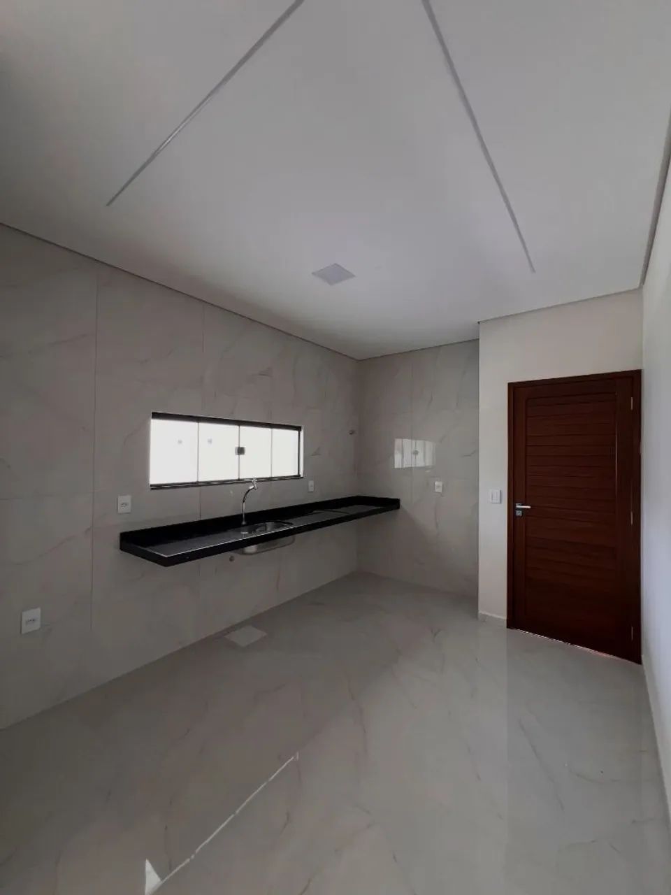 Casa com amplo espaço interno - Foto 3