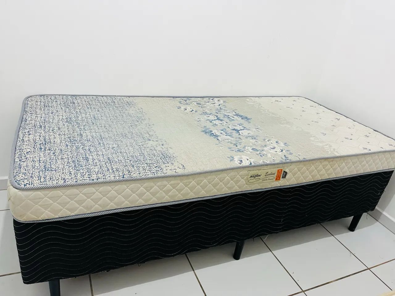 Duas cama box solteiro  - Foto 4