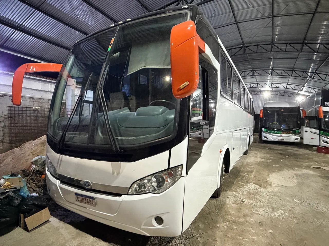 Ônibus rodoviário Mercedes 