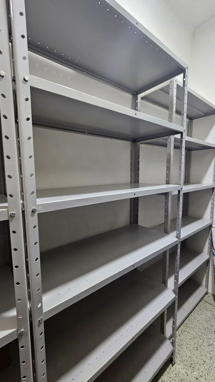 Armário Aço Estoque ? Resistente, com Prateleiras