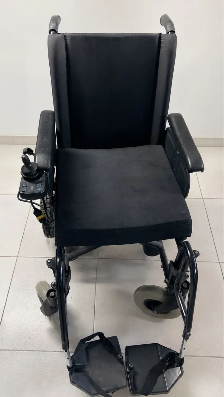 CADEIRA DE RODAS MOTORIZADA ORTOBRAS - Foto 2