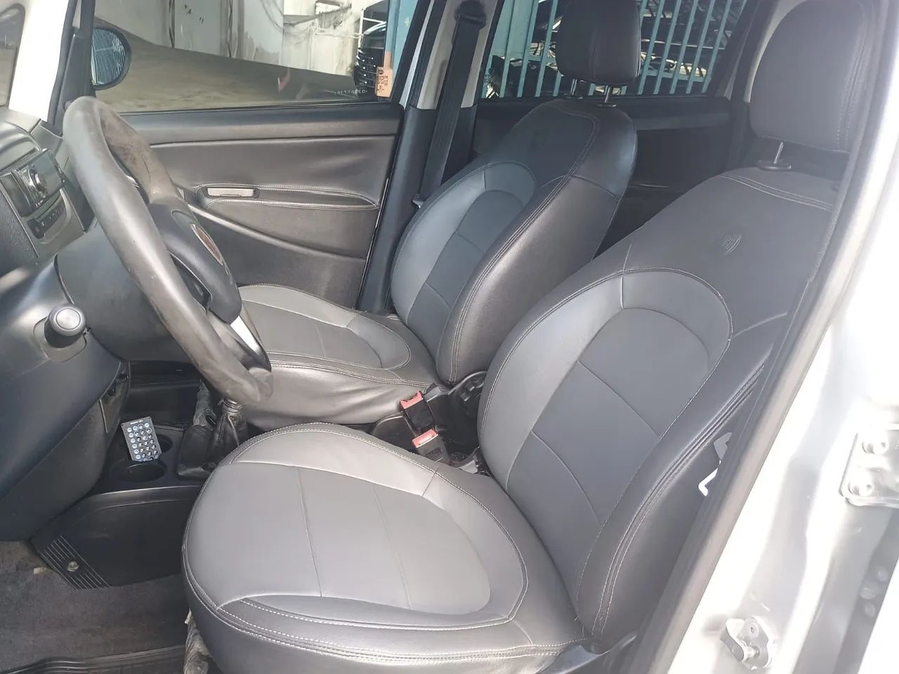 Fiat Idea Attractive 1.4 Fire Flex 8V 5P 2016 - Foto 3