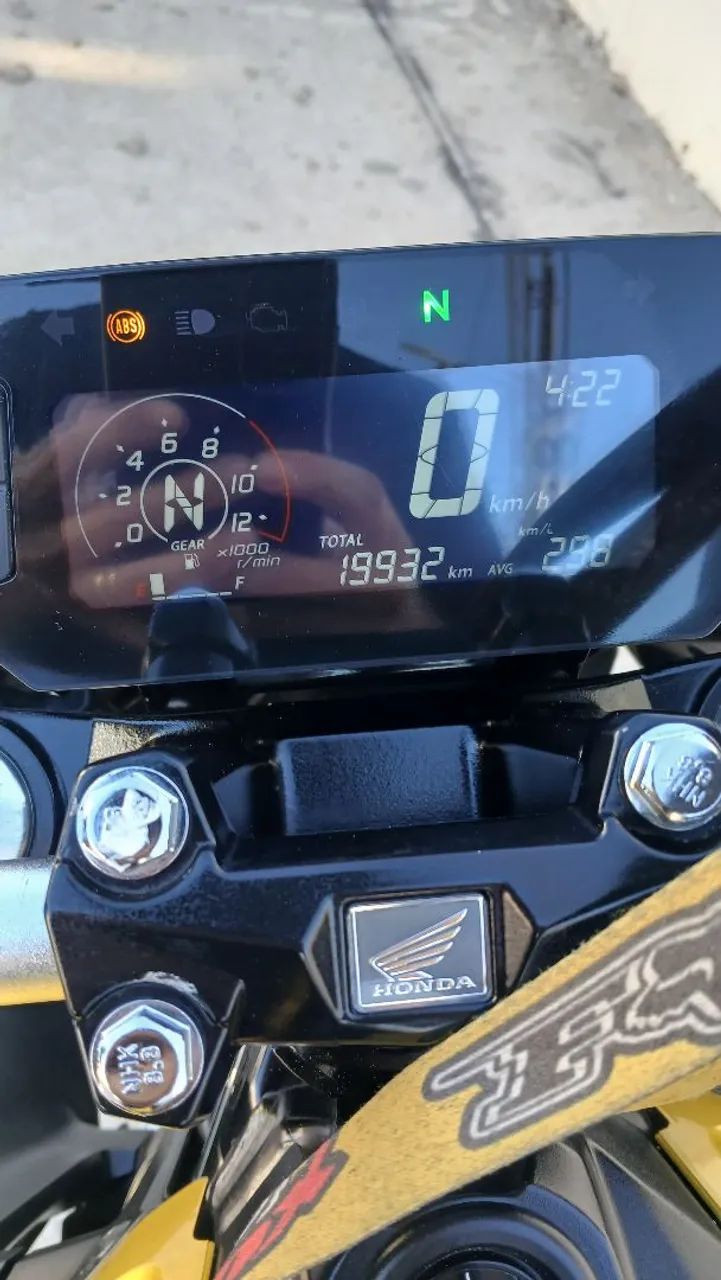 CB TWISTER 300F DOURADA ABS