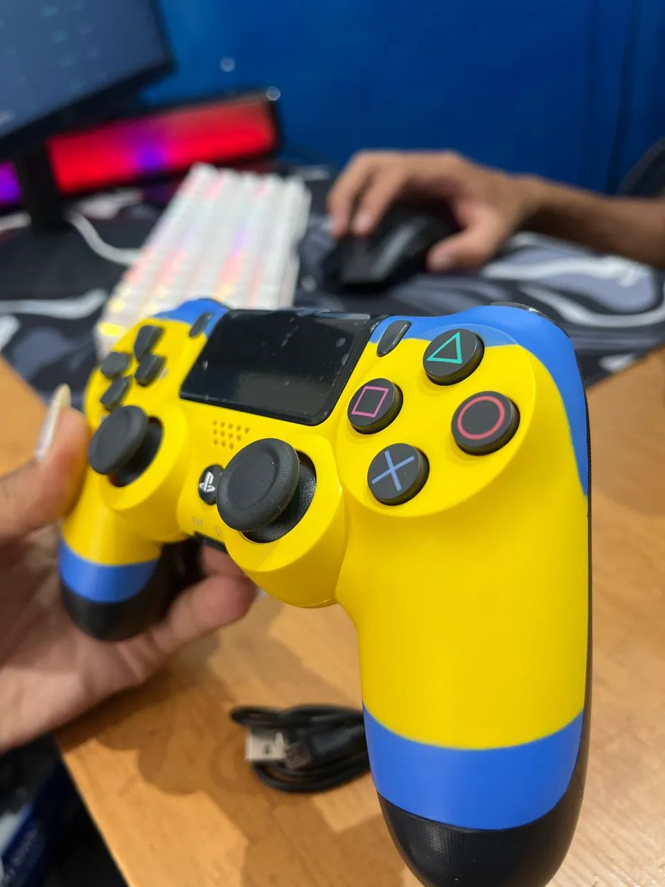 Controle de PS4 - Foto 5