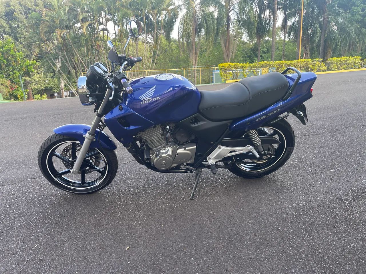 CB 500