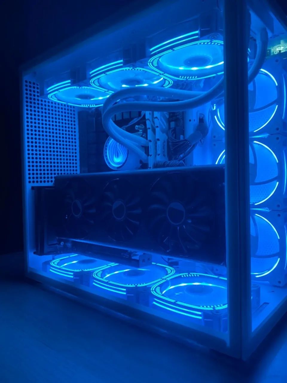 PC Gamer AM5 RX 7800 XT | Ryzen 7 | 32GB DDR5 | NVMe Gen4