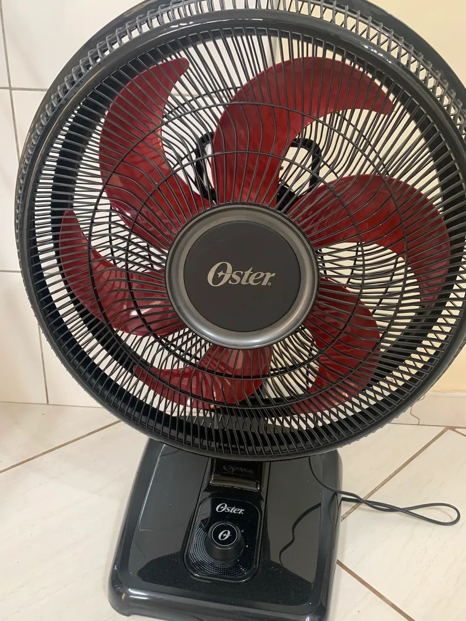 Ventilador Oster quebrado 