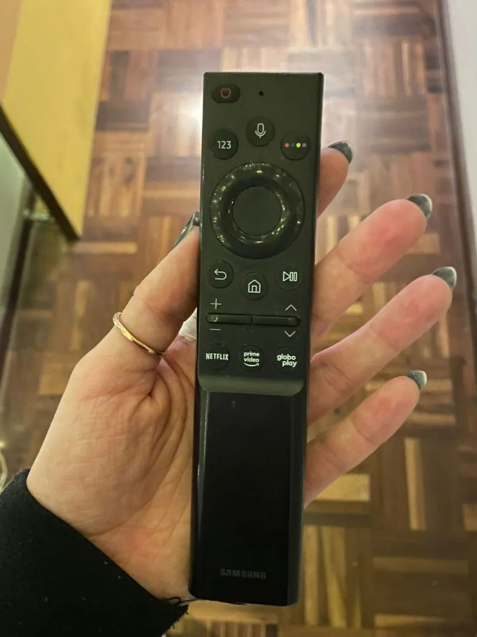 Samsung Crystal UHD 4K Smart TV 50? - UN50AU7700 - Foto 3