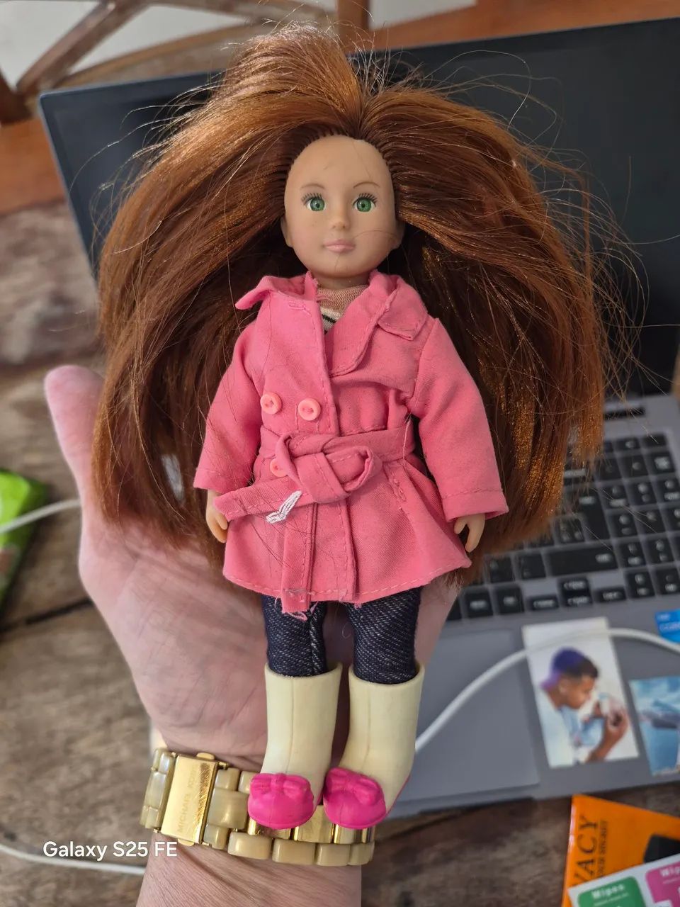 Mini boneca Lana Our Generation 15cm - Foto 3