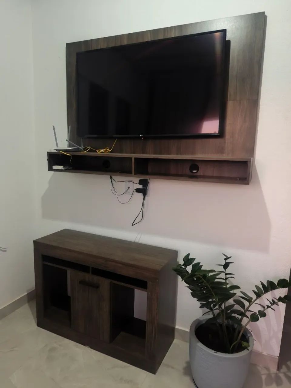 Painel de TV mais rack  - Foto 3