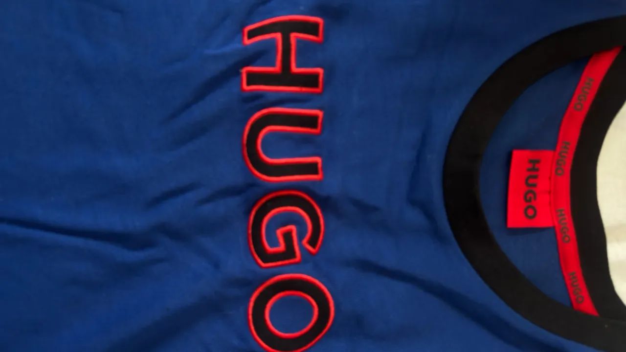 Camiseta Hugo original  - Foto 4