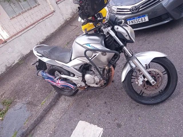 Fazer 250Cc zerada/ segundo dono / chave reserva, manual  - Foto 2
