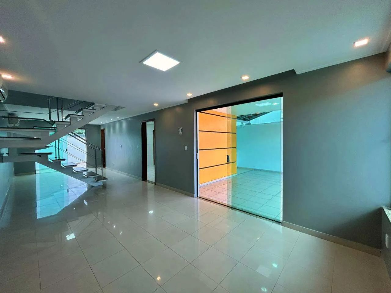 !! Casa duplex com 3 suítes - Parque Dez Venda!! - Foto 4