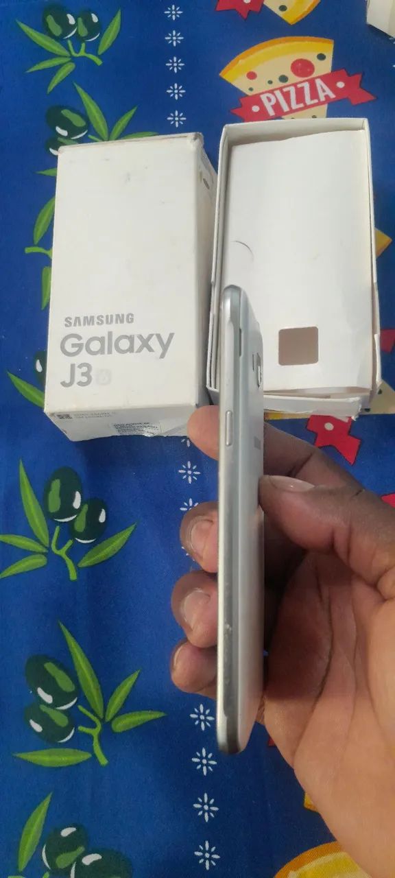 Vendo celular Samsung J3 no precinho pra vender logo - Foto 5