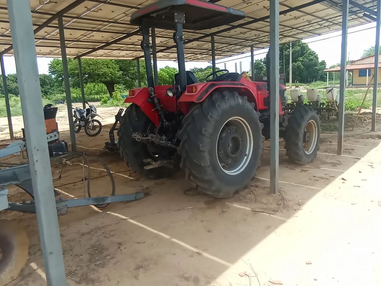 Trator Mahindra 6075 (2023) - 75cv - 4x4 - Foto 5