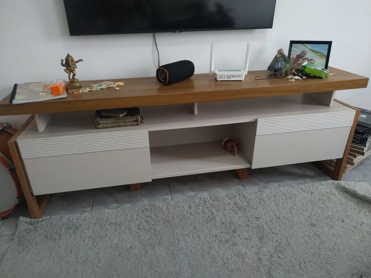 Mesa, rack e guarda roupa - Foto 5