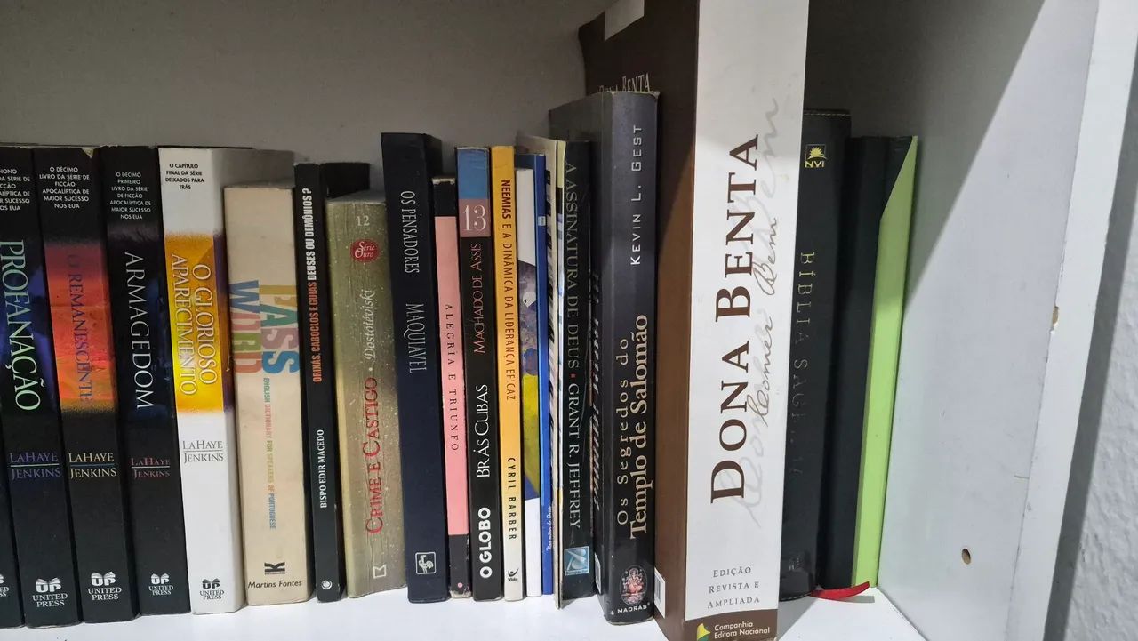 Livros Diversos  - Foto 2