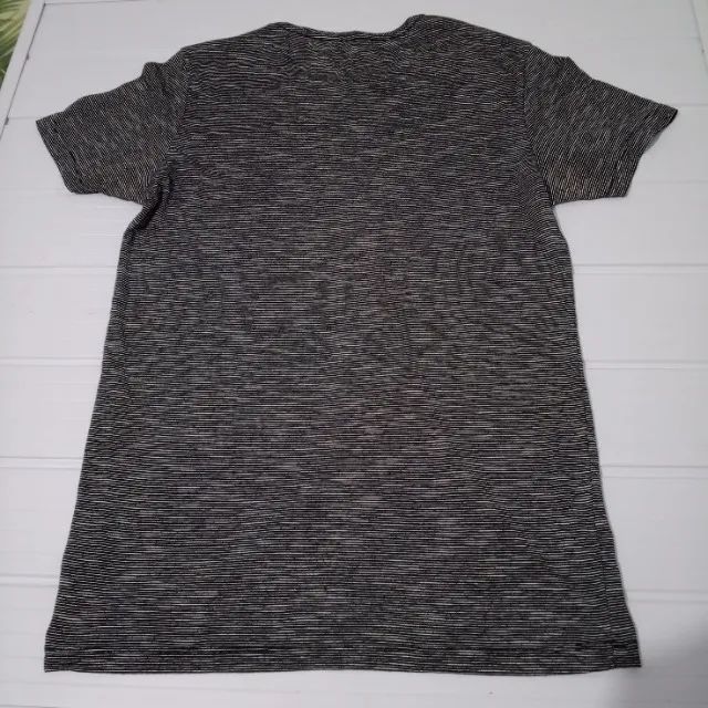 Camisa preta usada tamanho P modelo slim  - Foto 4