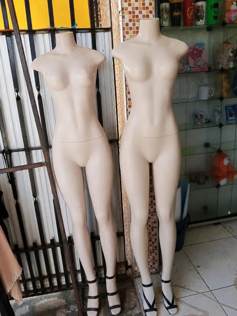 BUSTOS E MANEQUINS - Foto 5