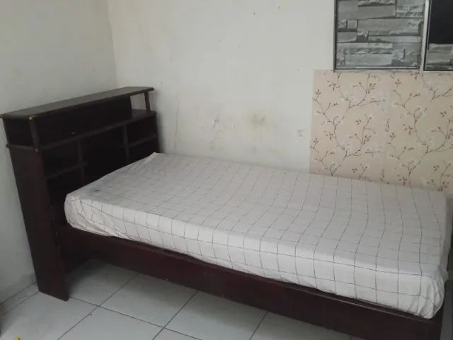Cama de madeira solteiro