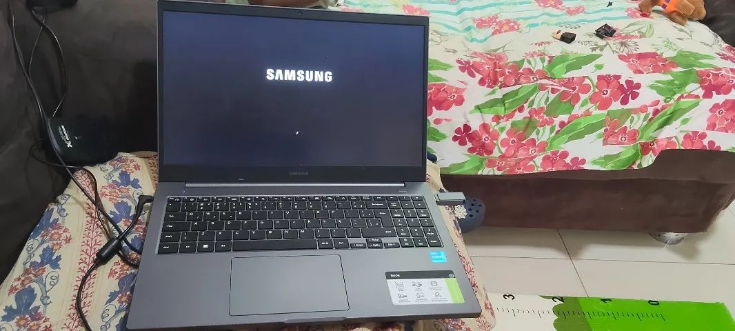 Notebook só funciona na tomada - Foto 3