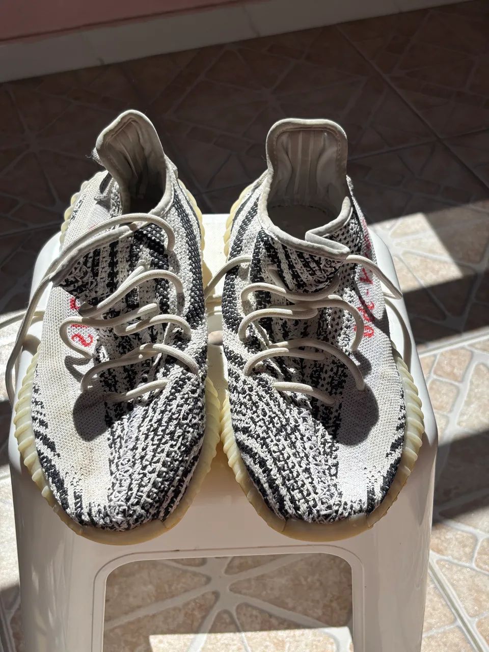 Adidas Yeezy Boost 350 V2 Zebra Original Nº 41 - Foto 4
