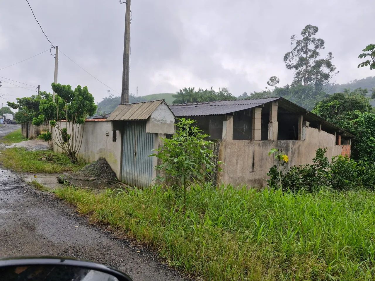Casa com terreno grande  - Foto 2