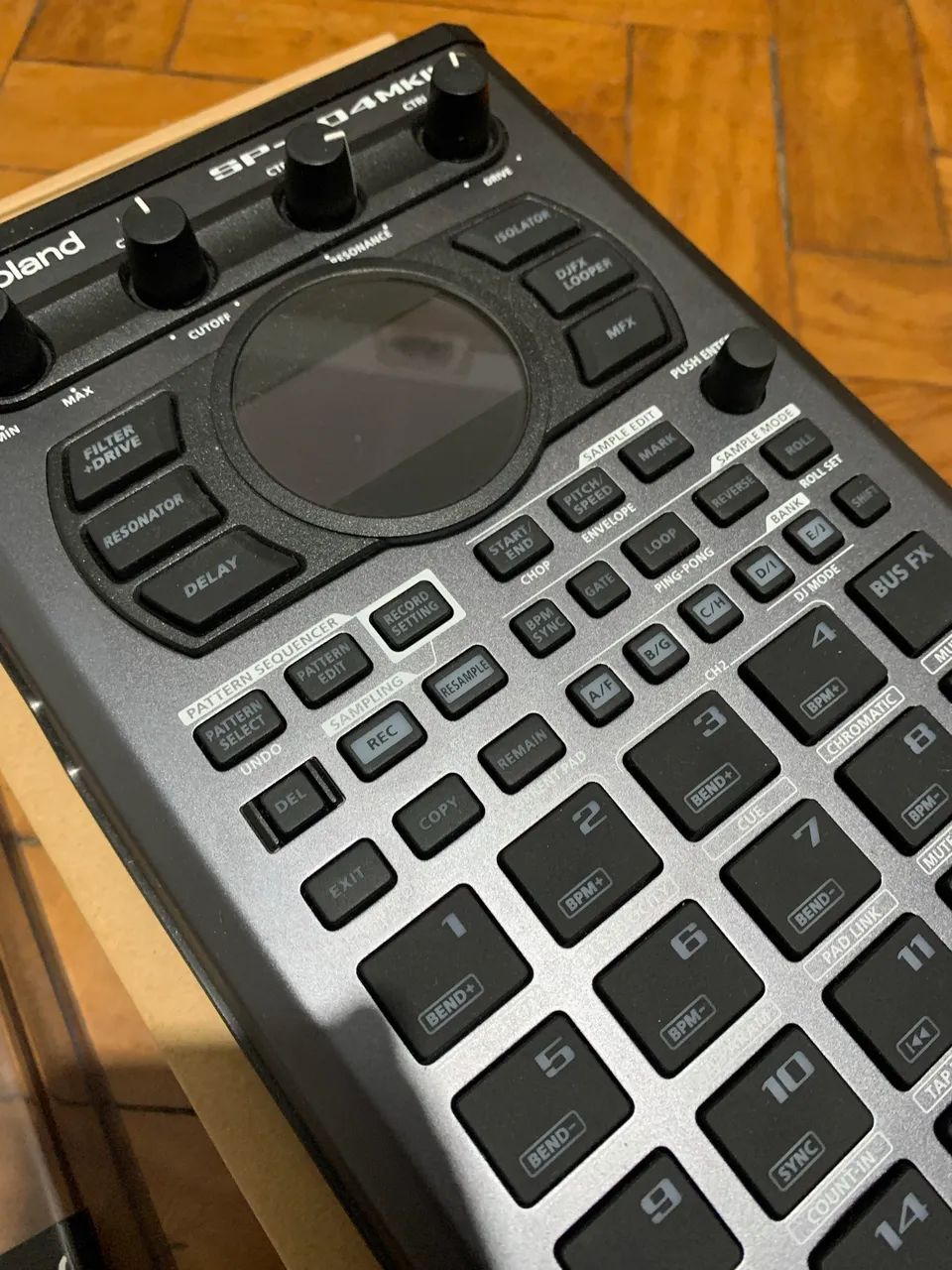 SAMPLER ROLAND SP-404 MKII + DECKSAVER - Foto 4