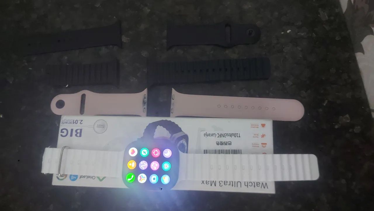 Relogio inteligente com 3 pulseira 