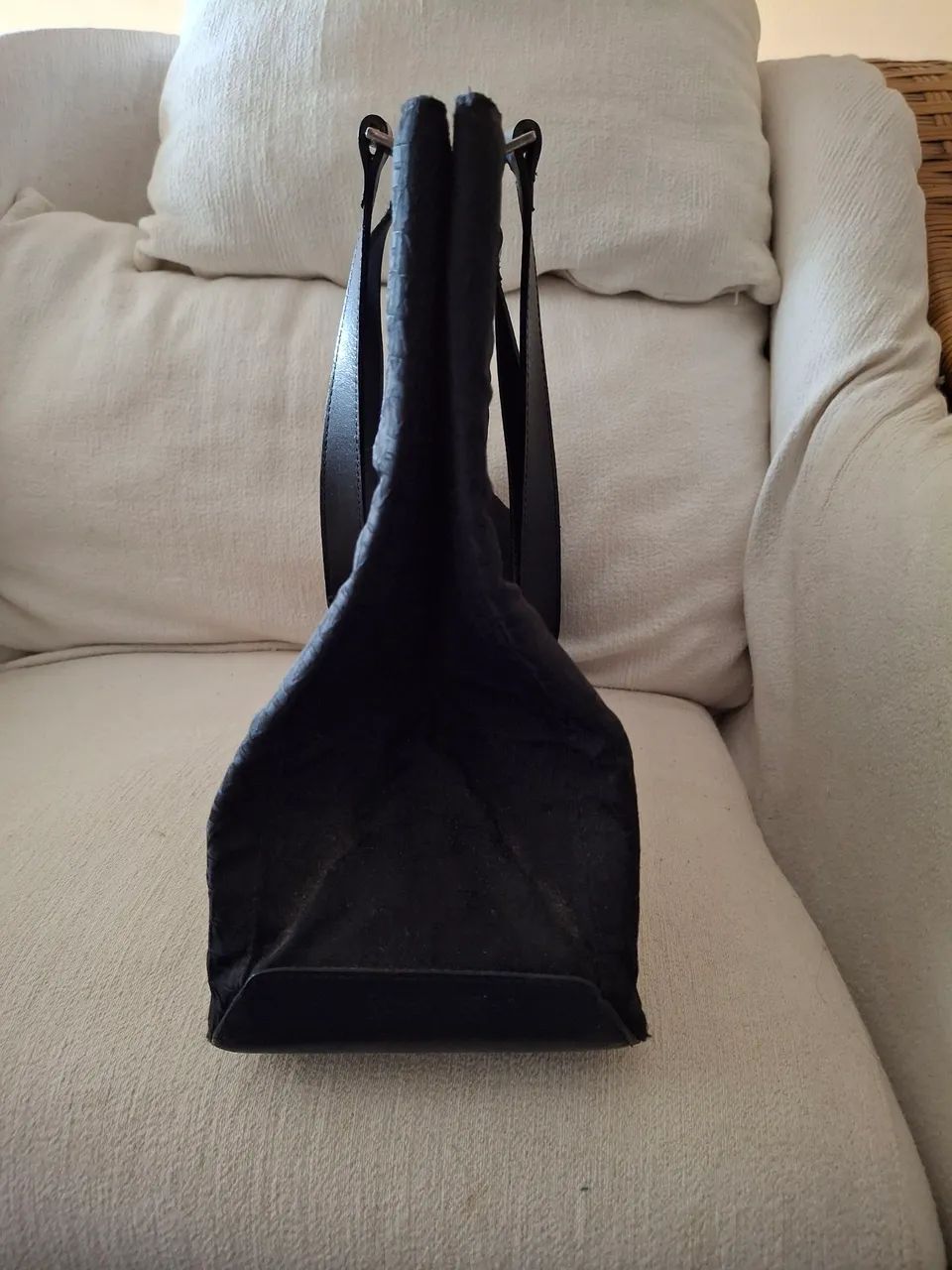 Bolsa Preta  - Excelente Estado - Foto 2