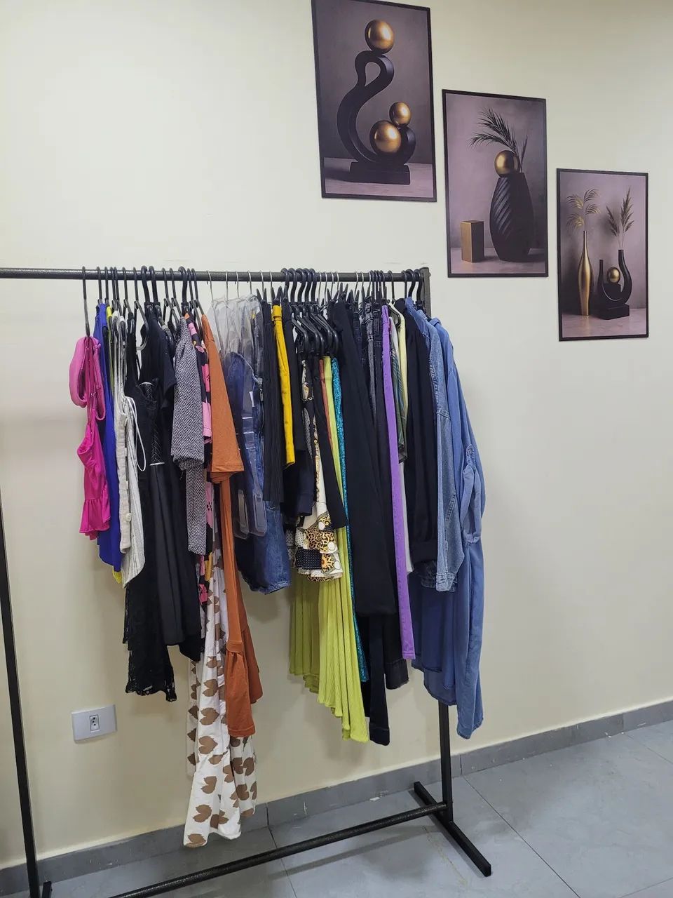 Lote de roupas novas dá Renner 