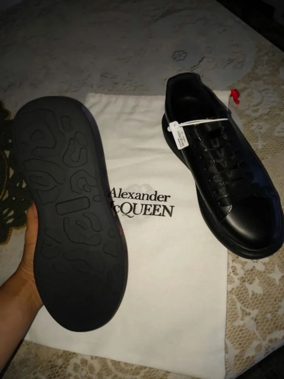 McQueen Oversized Preto Estilo Luxo - Foto 4