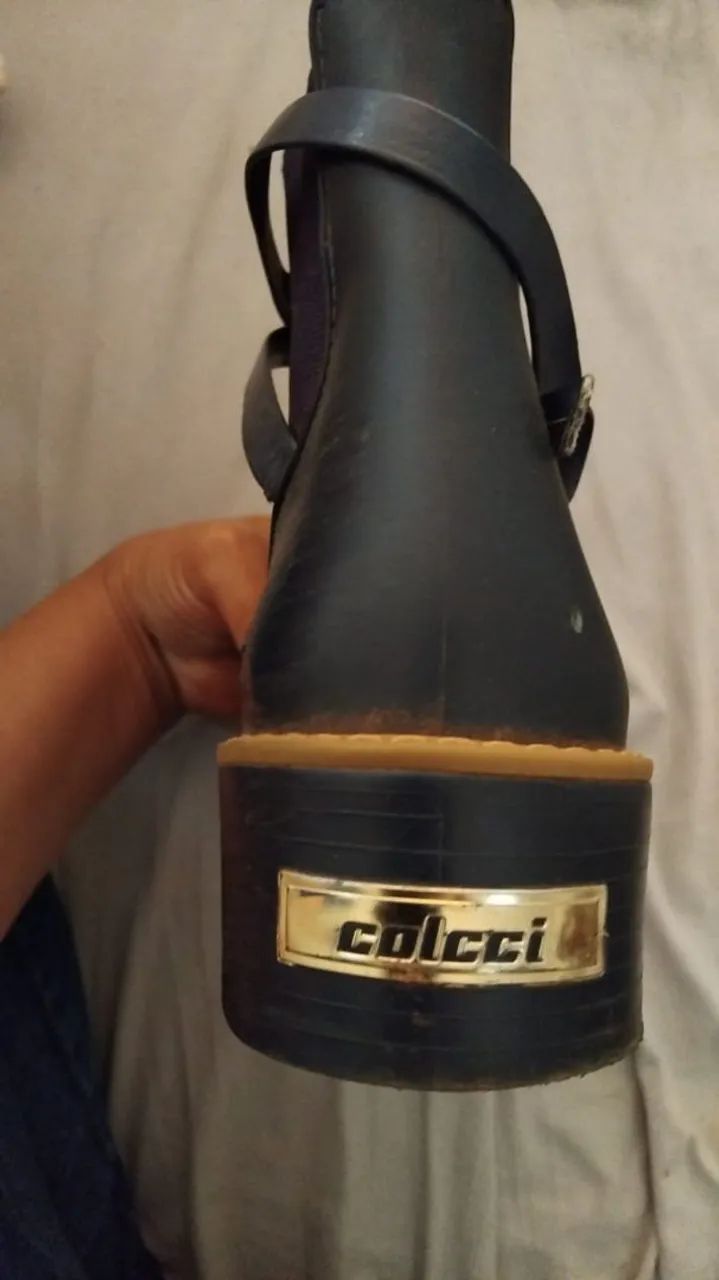 Botas Colcci e mooncity. - Foto 4
