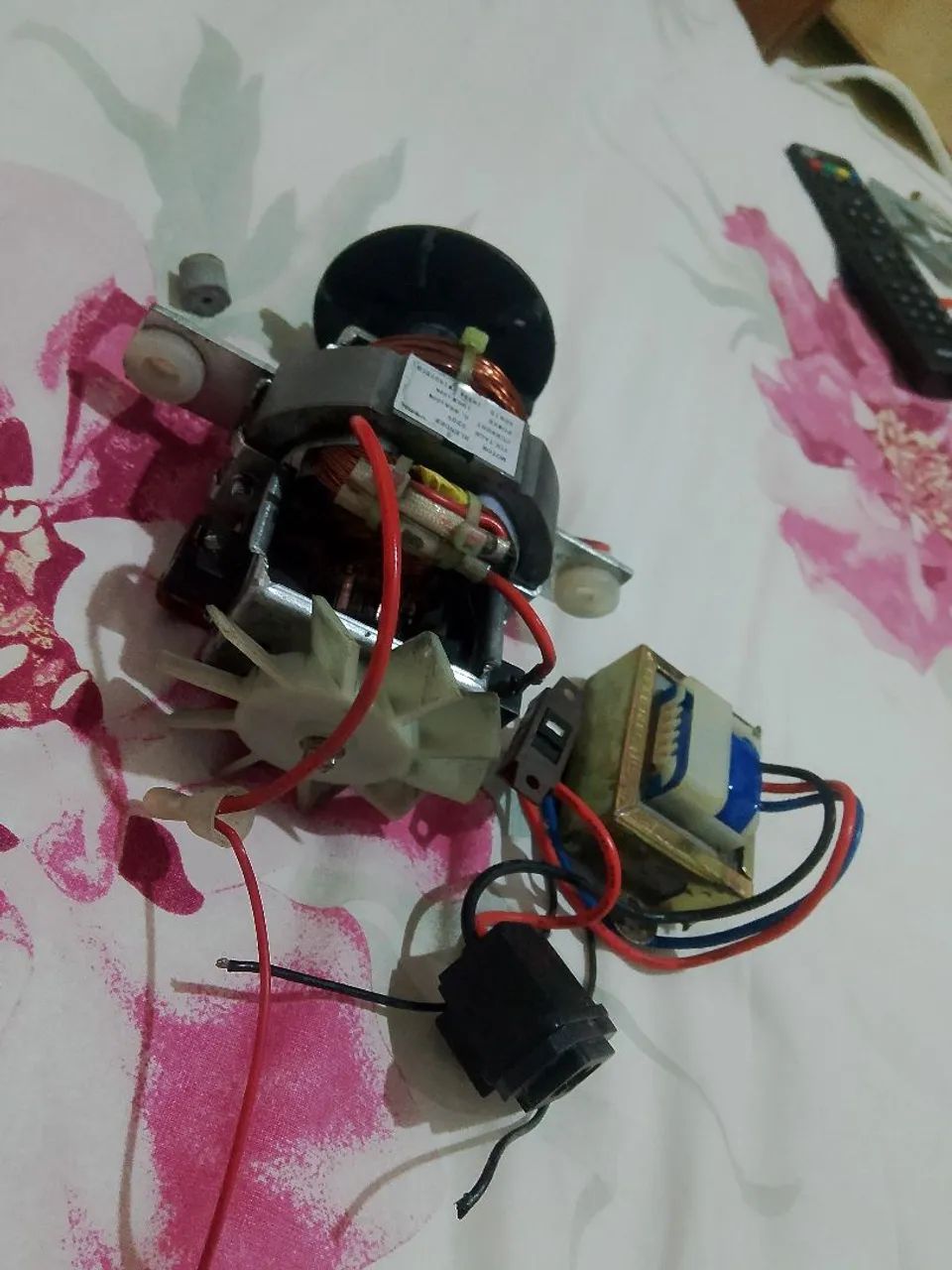 Motor de Liquidificador + transformador - Foto 2