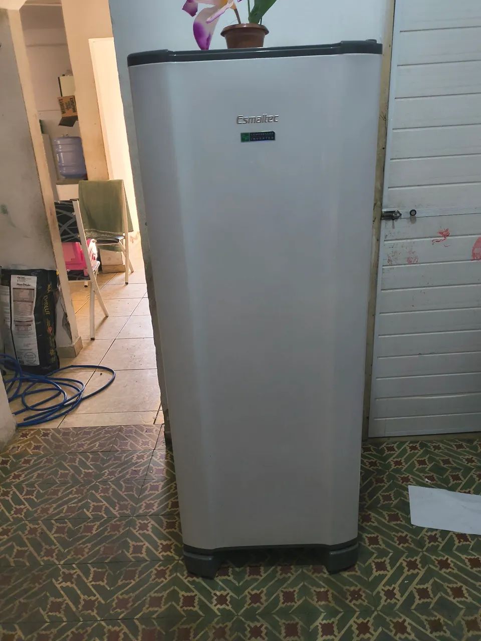 Geladeira esmaltec