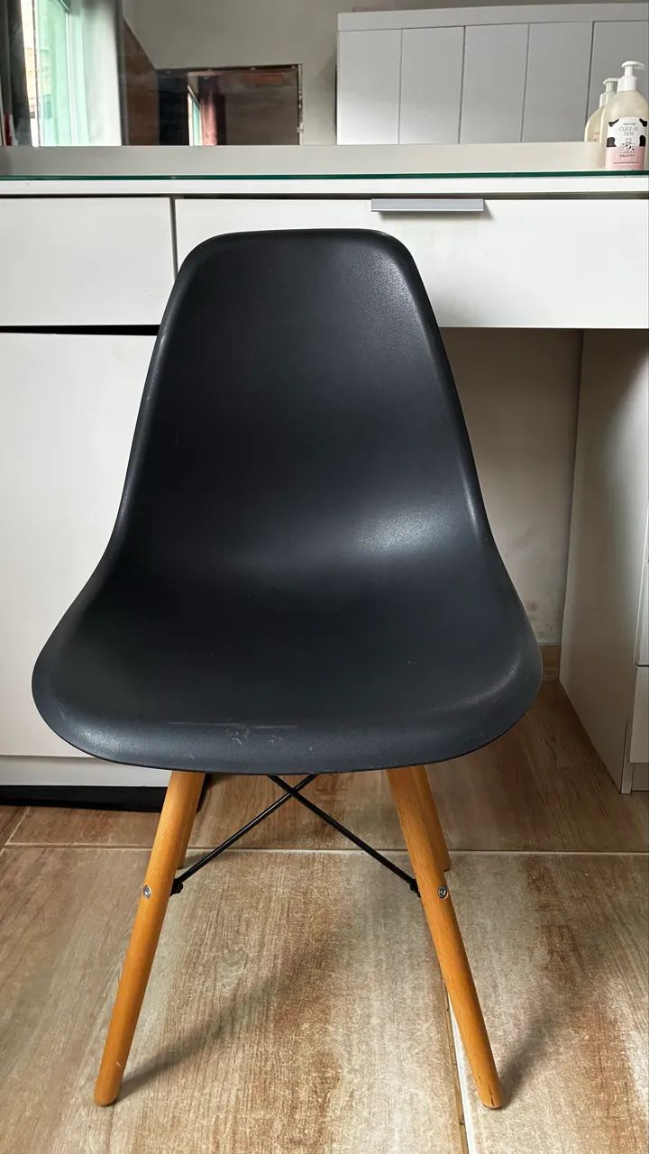 Cadeira eames preta  - Foto 4