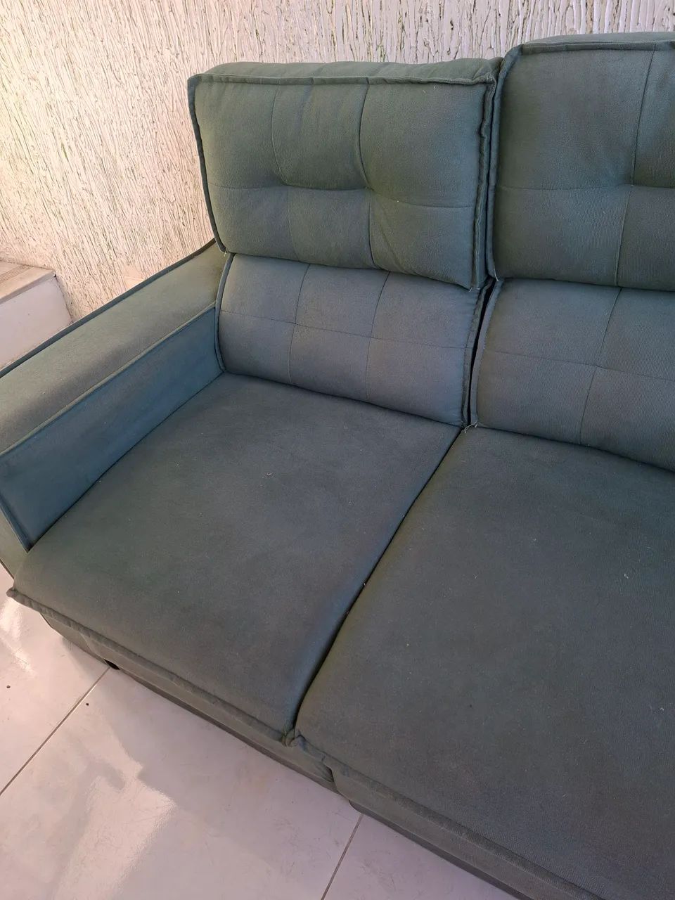 Lindo Sofá Retratil de Três Lugares  - Foto 2