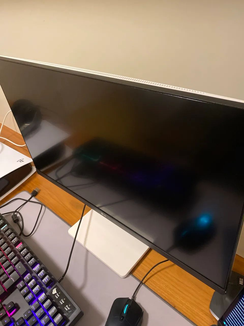 MONITOR LG ULTAFINE 4K - Foto 2