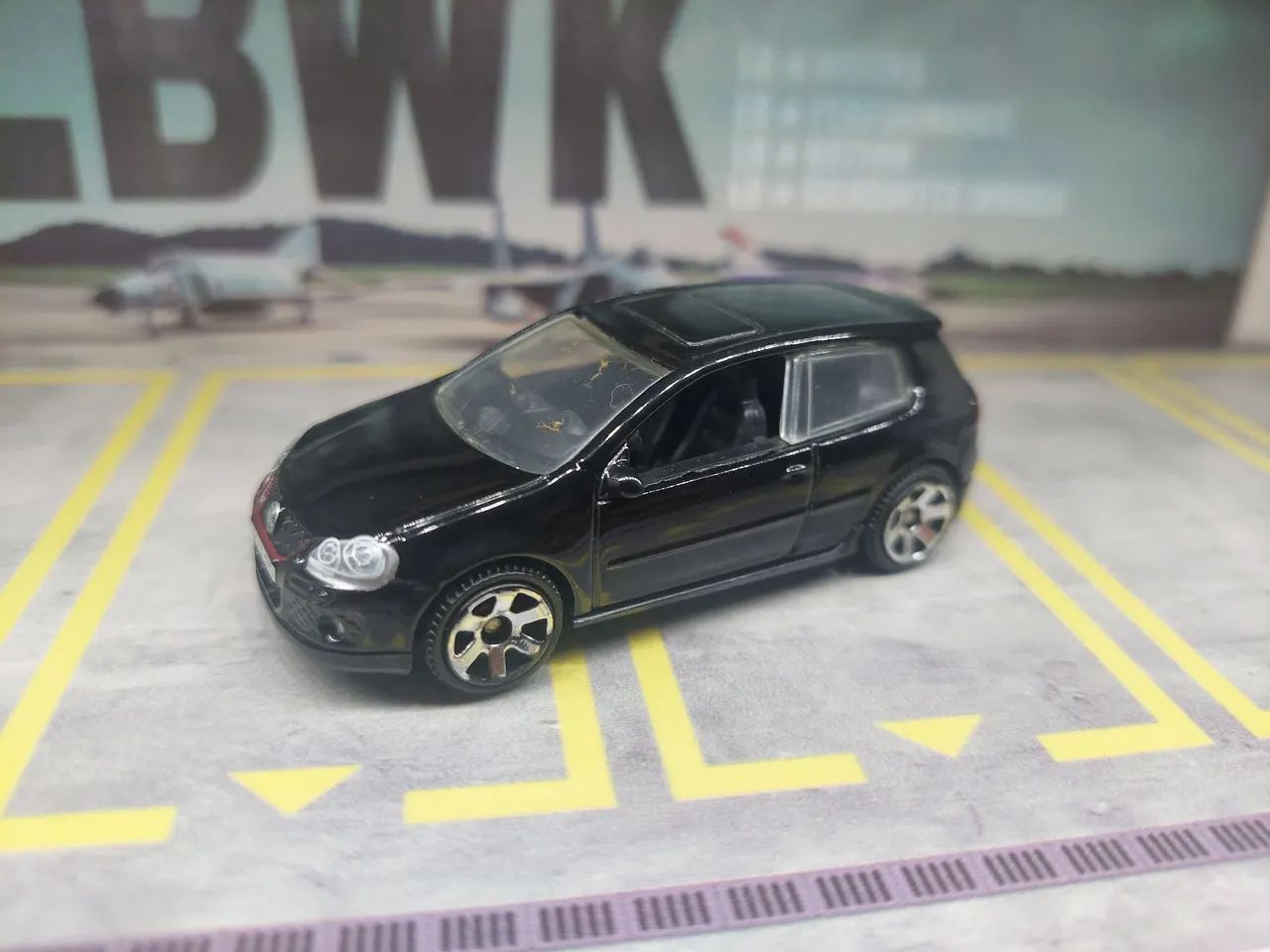 Matchbox VW Golf V GTi 1/64