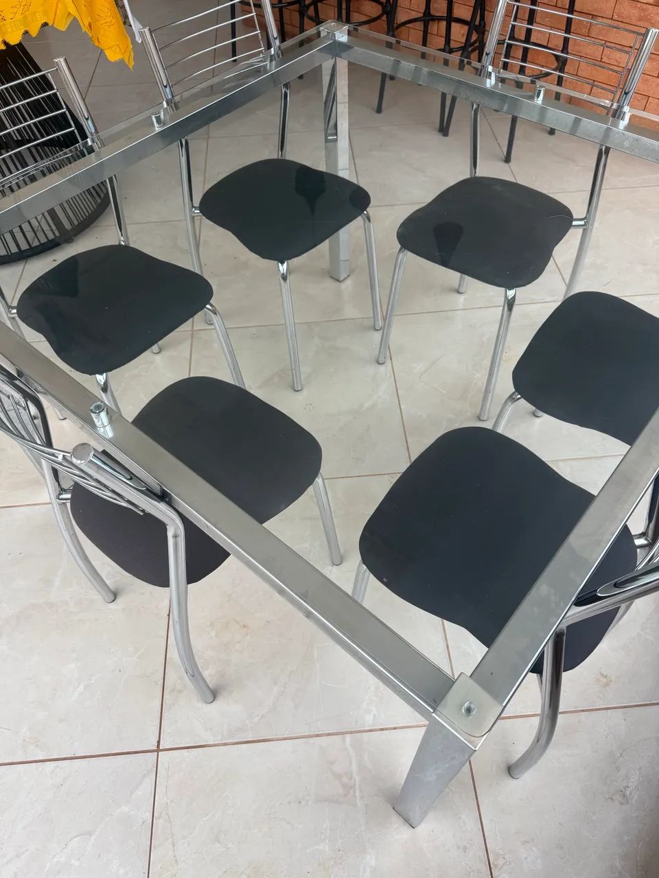 Mesa de vidro 8 mm com 6 cadeiras  - Foto 2