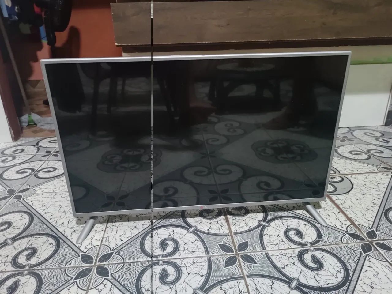 Vende se tv 