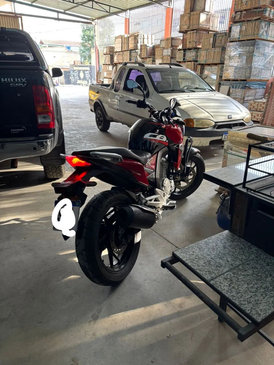 Cb 250f vermelha 2019